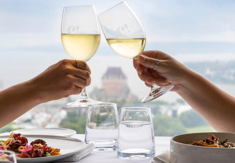 Délectez-vous à 360° au restaurant le Ciel!