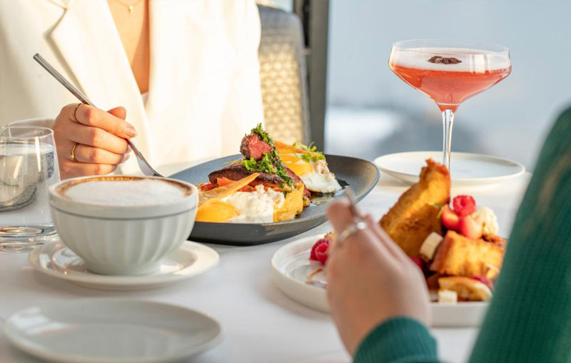 Votre formule déjeuner au Cochon Dingue ou en altitude au Bistro Ciel!